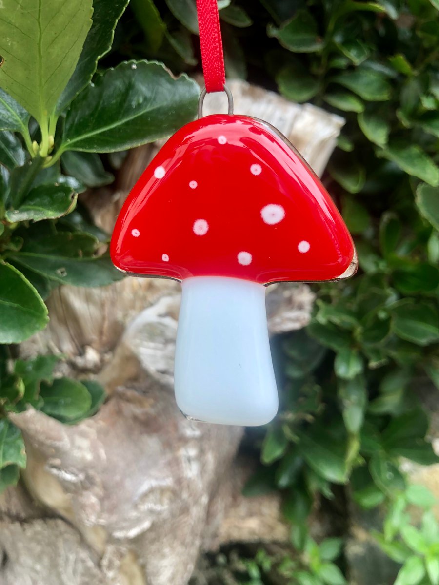 Fused glass red white mushroom Christmas dec decoration fairy house garden decor