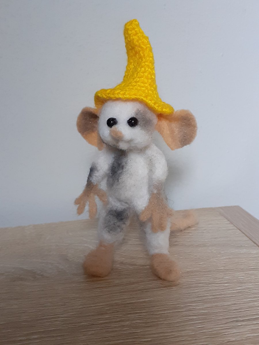 Needle Felted Witch Mouse