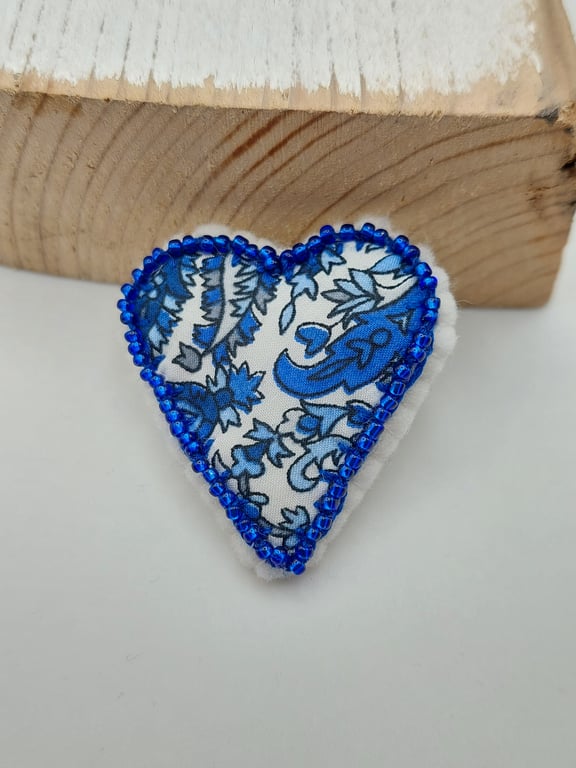 Blue and white embroidered heart brooch