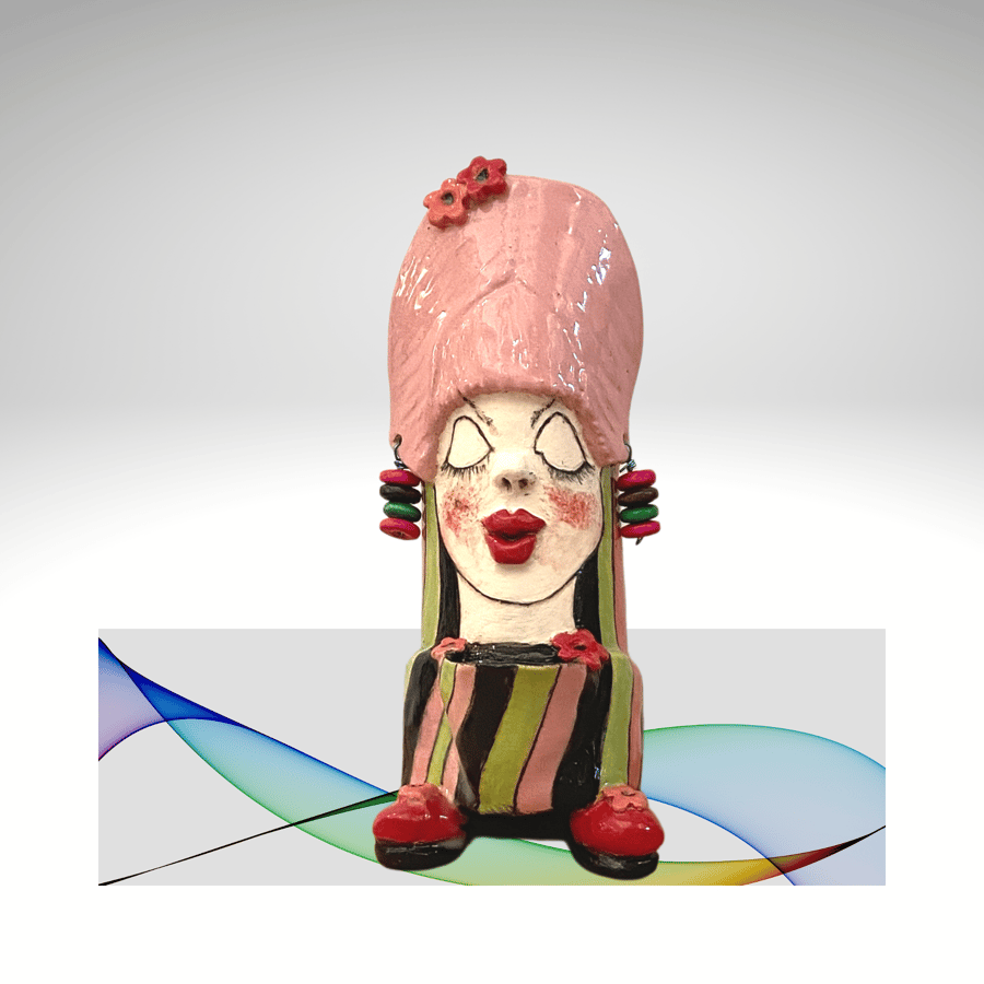  Funny Face  Vase with Earrings