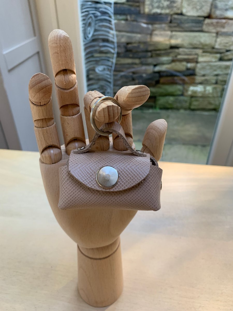 Handmade bag shaped leather keyring for earbuds or in ear wired headphones 