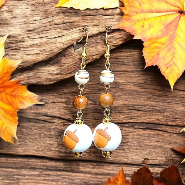 Autumn acorn earrings, wooden earrings, boho jewellery