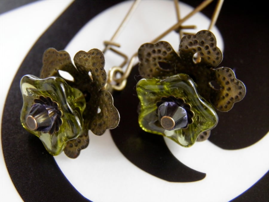 Green Flower Earrings 