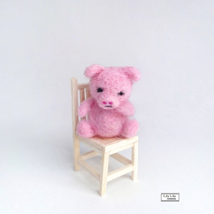 SOLD Sad piggy miniature, needle felted by Lily Lily Handmade