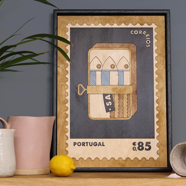 WOODEN ILLUSTRATION: SARDINES