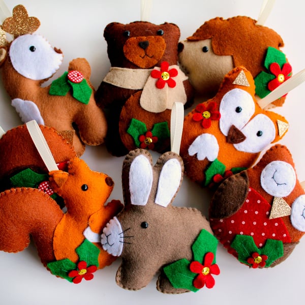 Pattern for Make Your Own Christmas Woodland 8 piece garland