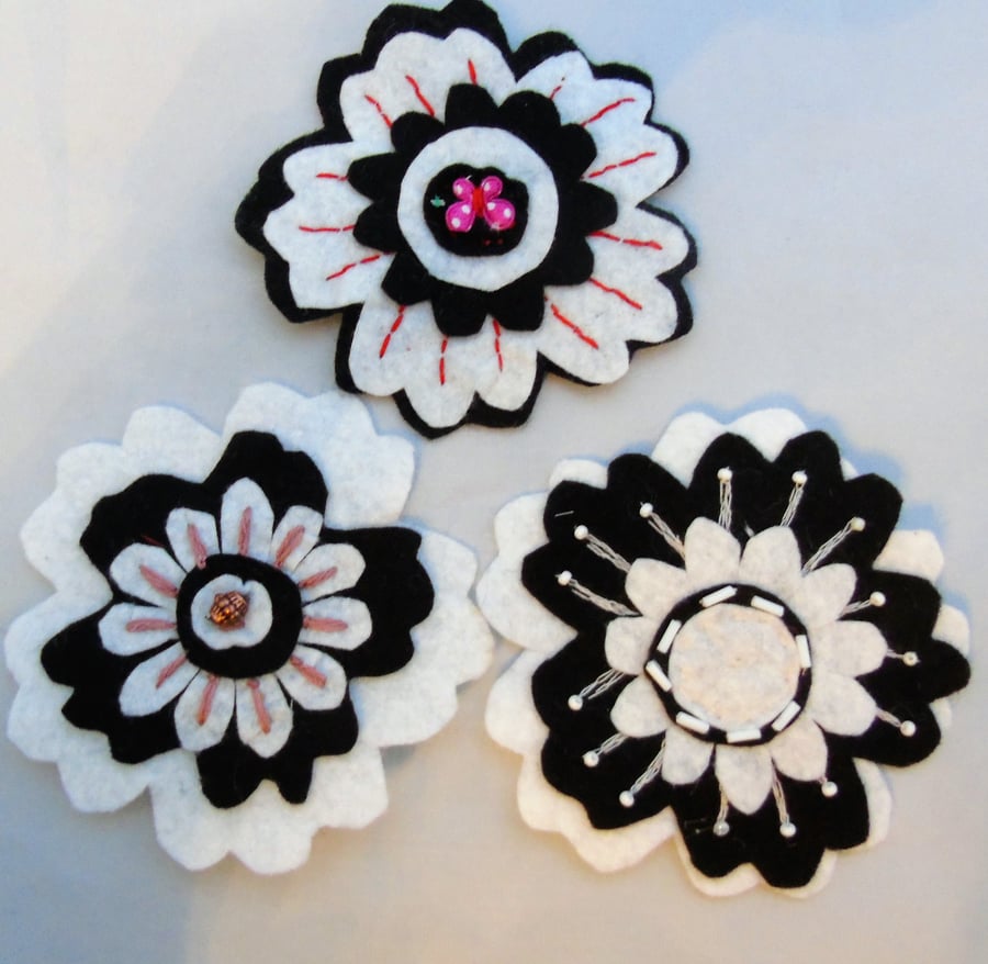 Felt Flower Brooches  - Black and White