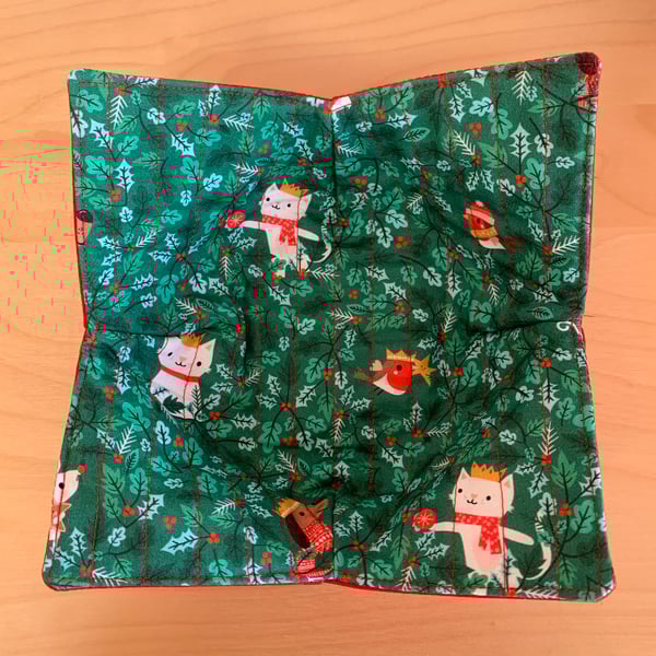 Christmas Animals Quilted Fabric Reversible Bowl Cosy
