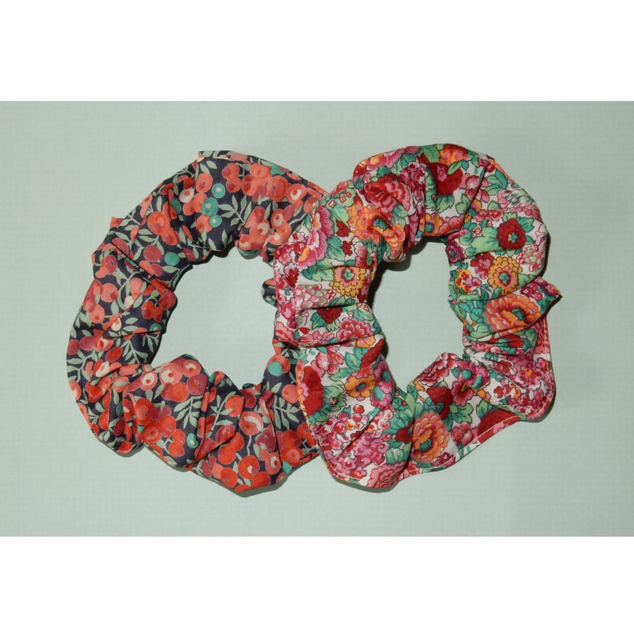 Scrunchies Liberty print pink and navy