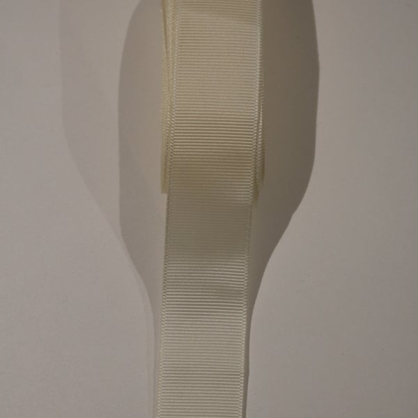 Grosgrain ribbon, Ivory, 25mm wide x 3.63m long