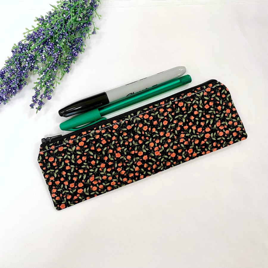Slim Flat Pencil Case Ditsy Floral Fabric Lined with Zip 