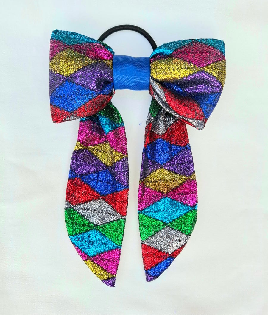 Harlequin pattern hair bow