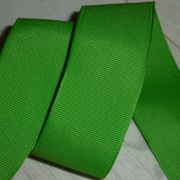 1 Metre Wire Edged Christmas Ribbon 38mm Apple Green Grosgrain