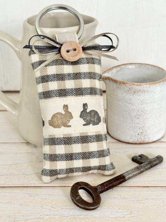 EASTER BUNNY KEY RING - gingham