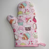 CLEARANCE: Oven Glove, oven mitt. Quilted