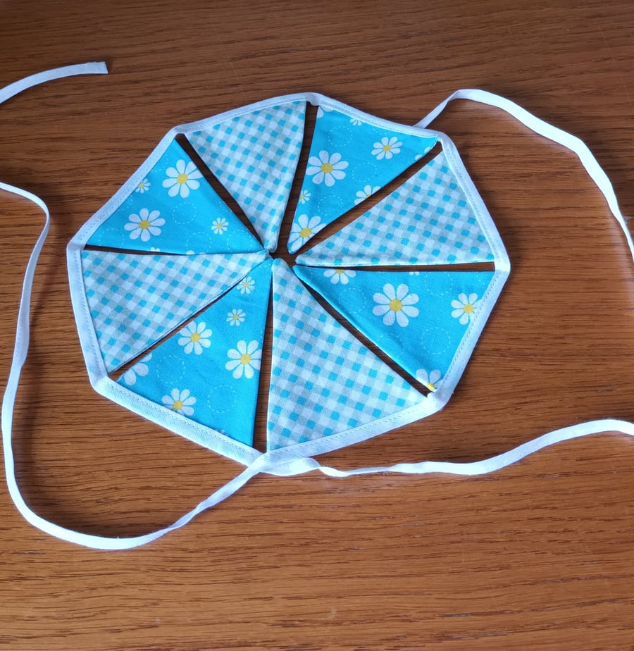 Bright Blue Miniature Bunting – 8 Flags