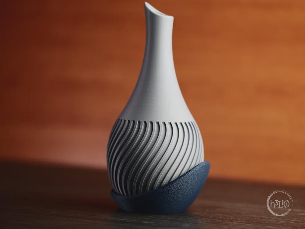 Wavy Vase with Wrap Around Plate