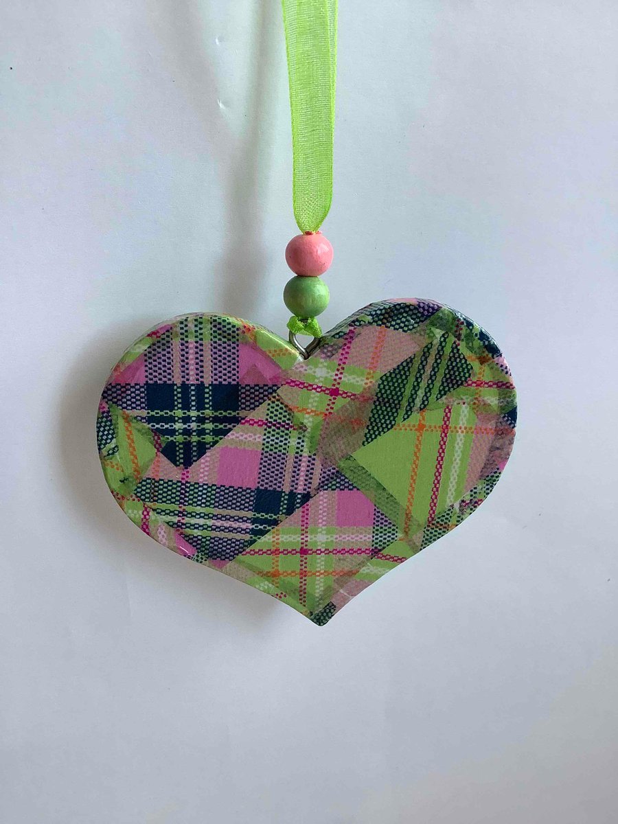 tartan heart in pink and green.