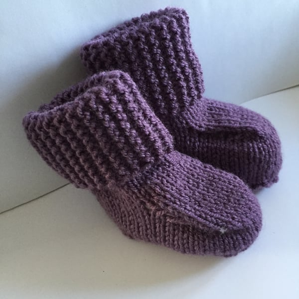 3-6 months knitted ugg style booties