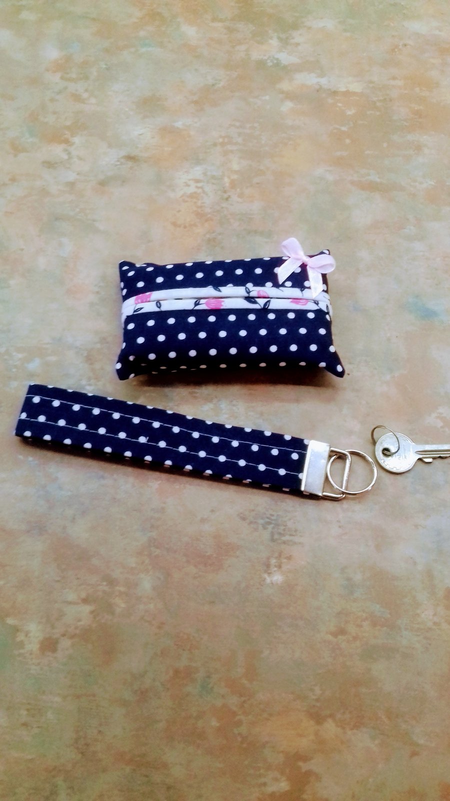 Wrist keyring key fob  pocket tissue holder gift set 