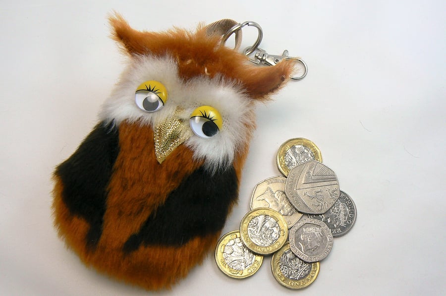 Owl coin purse (can be clipped onto handbag)
