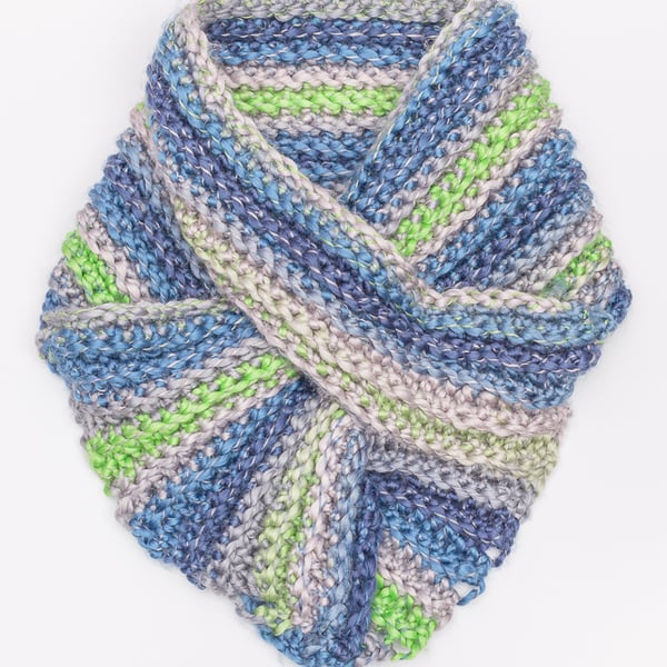 scarf neckwarmer cowl Crochet snuggly cosy vegan handmade 