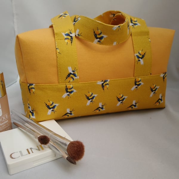 Handled Zipped Box Shape Make up Bag with Multi use Option