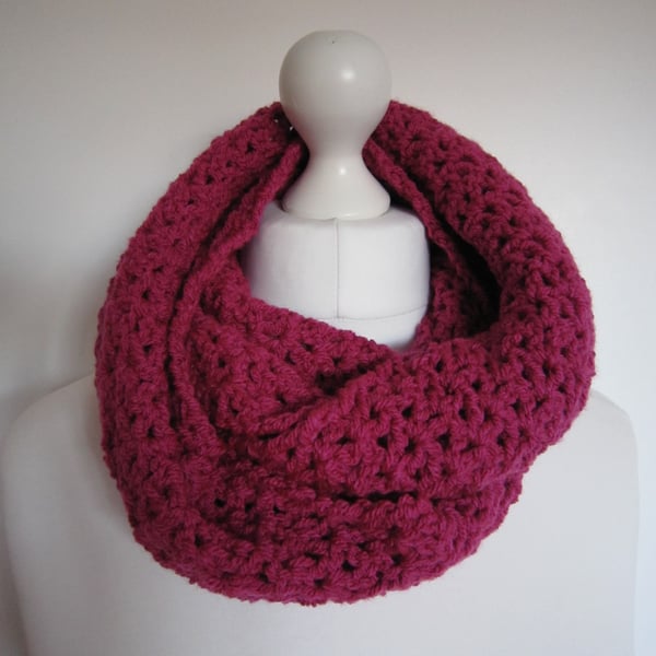 Pink Crochet Scarf, Cerise Pink, Infinity Scarf, Snood, Ladies Scarf