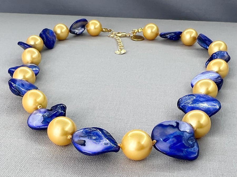 Yellow and Blue Shell Choker Necklace 