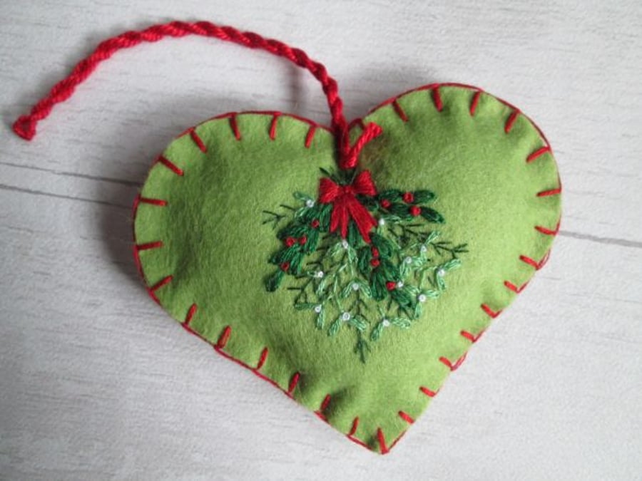 Hand Embroidered Kissing Bunch Christmas Decoration