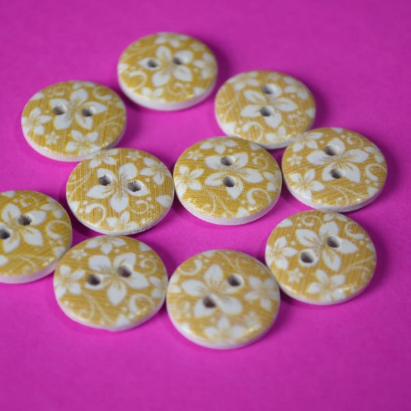 15mm Wooden Floral Buttons Hawaiian Yellow & White Flower 10pk Flowers (SF29)