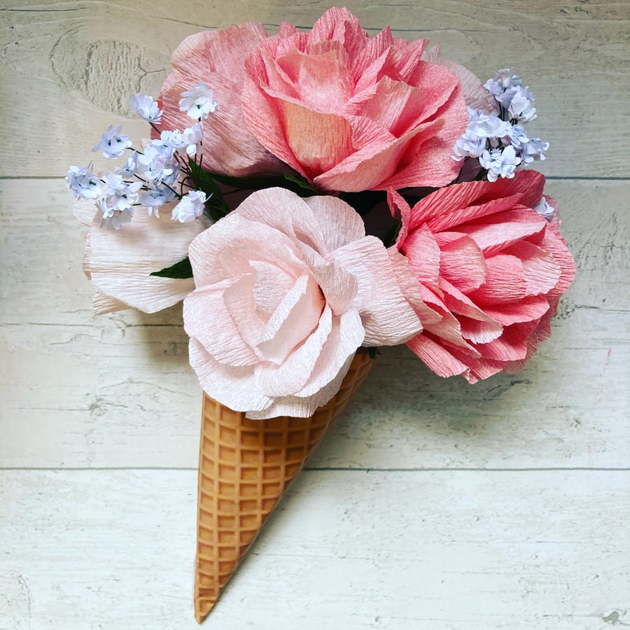 Pink Ice cream cone of 5 paper roses