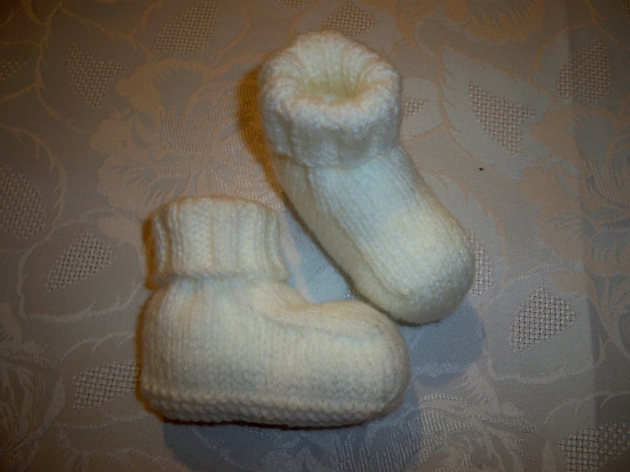Beautiful Hand knitted Baby Booties