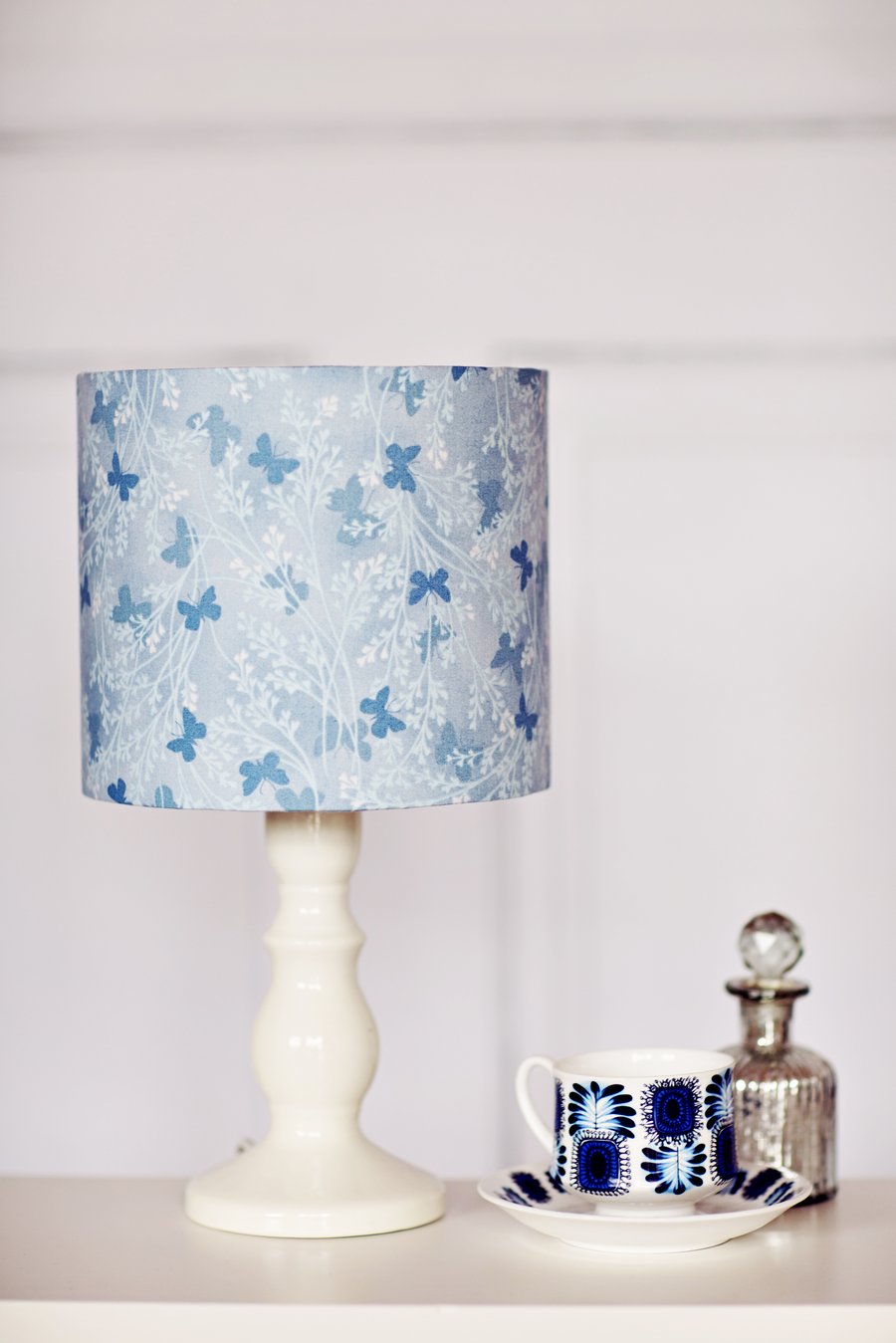 Blue butterfly lamp, butterfly lampshade, lampshade, lamp shade, table lamp