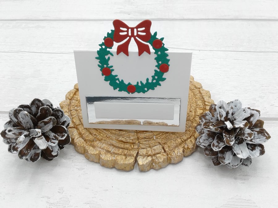 Christmas place settings. 10 luxury Christmas place cards. Wreath place cards.