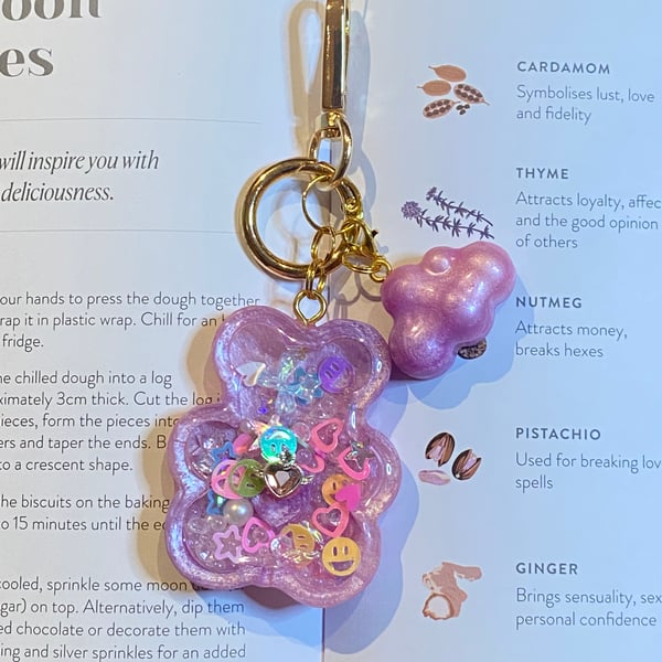 Handmade Shaker Keychain - 'Gentle Bear 'with Detachable Cloud Pendant