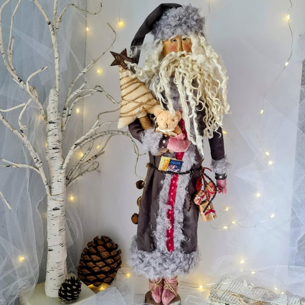 Handmade primitive Santa