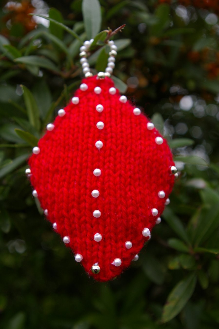 Christmas Decorations  Diamond Shape Knitted in Red with Beads Set of Three
