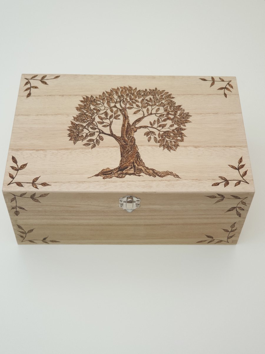Pyrography tree wooden keepsake box