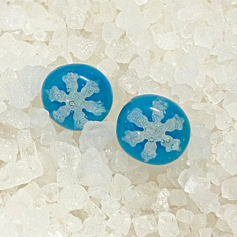 Dusty Blue Snowflake Glass Stud Earrings 