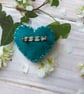 Crochet heart brooch with felt, beads and a Dorset button - Image 2