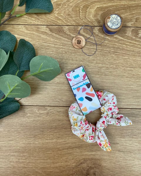 White Flower, Knot Scrunchie, hair tie
