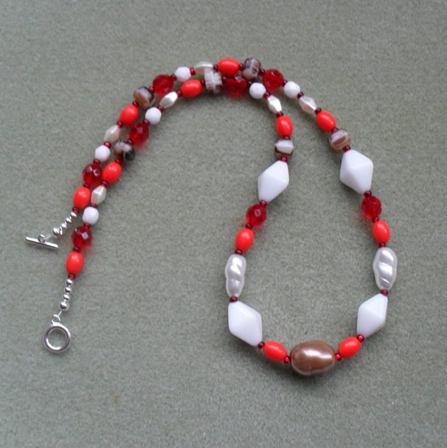 Czech Glass Beaded Necklace Red Christmas Colours Stocking Filler