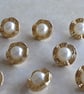 9 16" 15mm 24L Gold and Sprayed pearl Button x 4 - Image 8