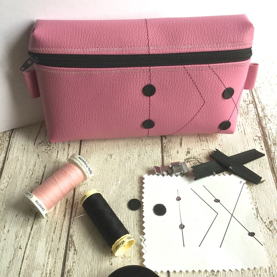 Pink Faux Leather Zipped Pod Pouch with Black Stitch & Dot Embellishment