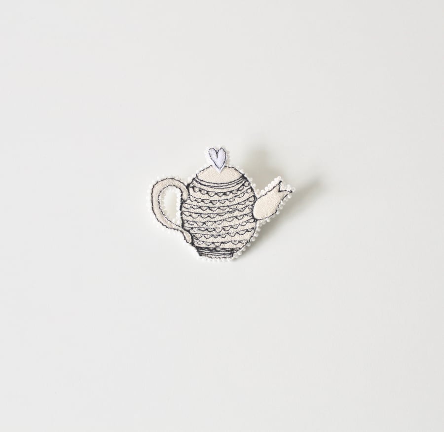 'Teapot' - Brooch