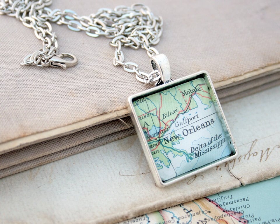 Map Necklace Square; Long Distance Relationship Gift for Boyfriend, Girlfriend;