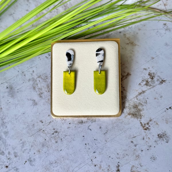 Colour & Monochrome - Metallic Green Arch and Teardrop Earrings