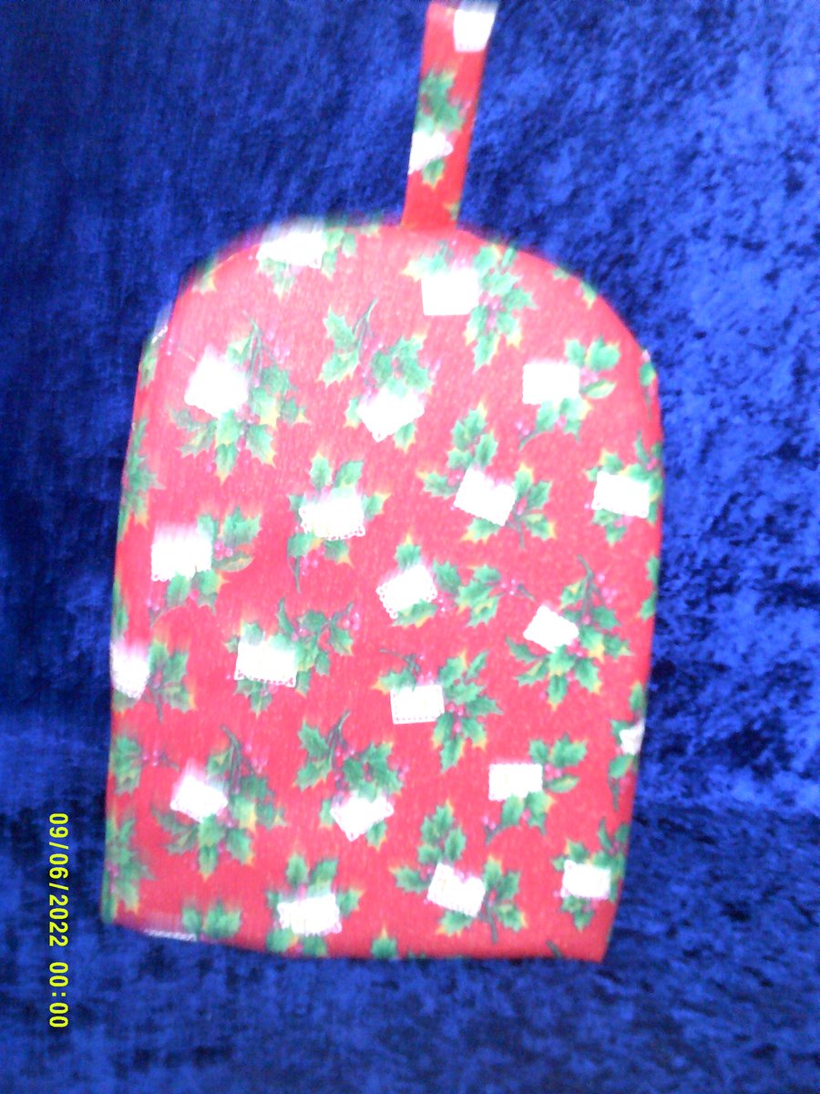 Holly and Labels Small Coffee Pot Cosy