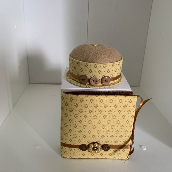 Pincushion and Needlebook Set